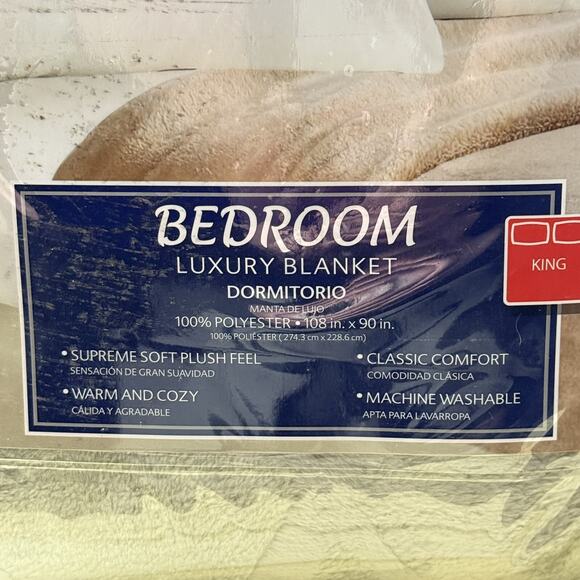 Luxurious Huntington Home King Gray Green Blanket Super Soft 100% Polyester NEW - Picture 8 of 10